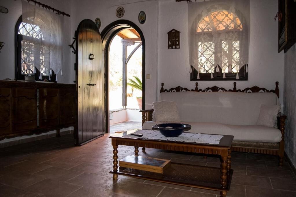 Photo of Livingroom in Ormos Panagias