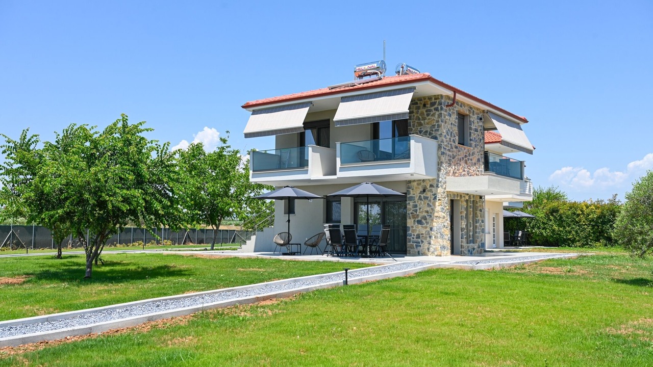Photo of Outdoor in Paralia Dionysiou