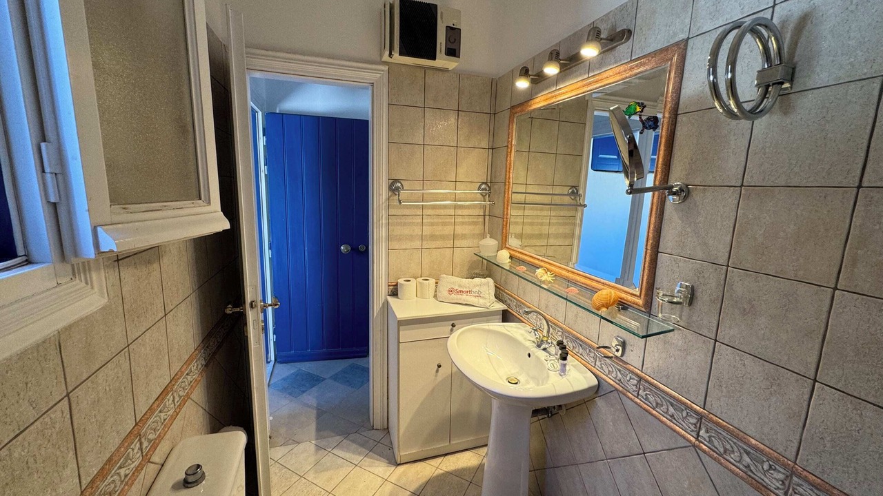 Photo of Bathroom in Elia