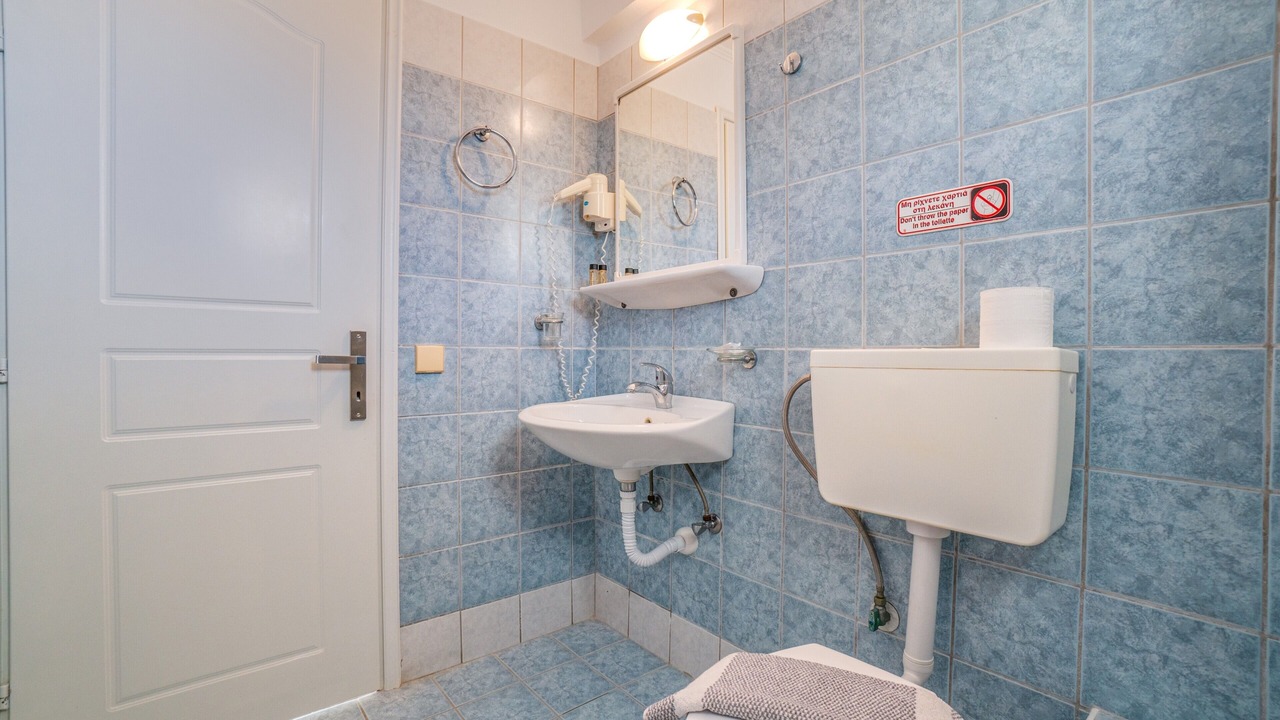 Photo of Bathroom in Arillas