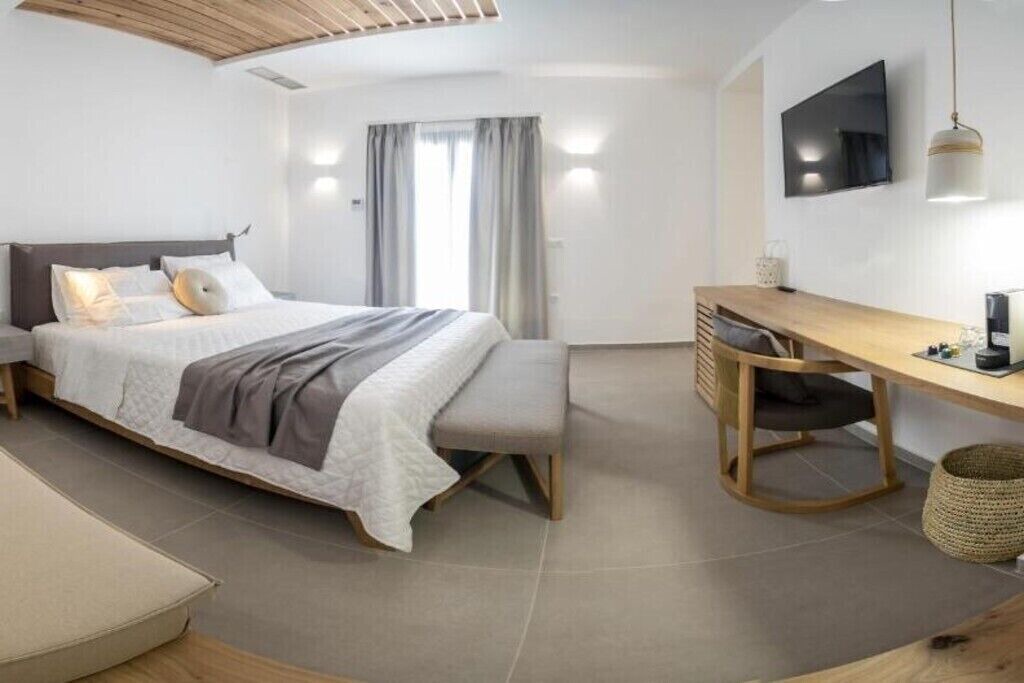 Photo of Bedroom in Kini