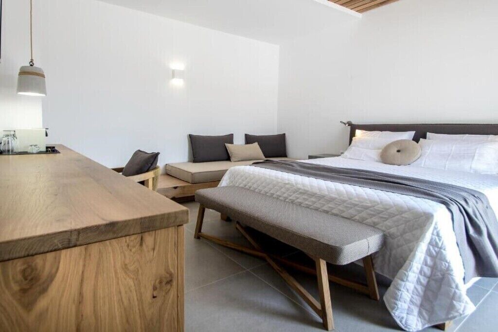 Photo of Bedroom in Kini