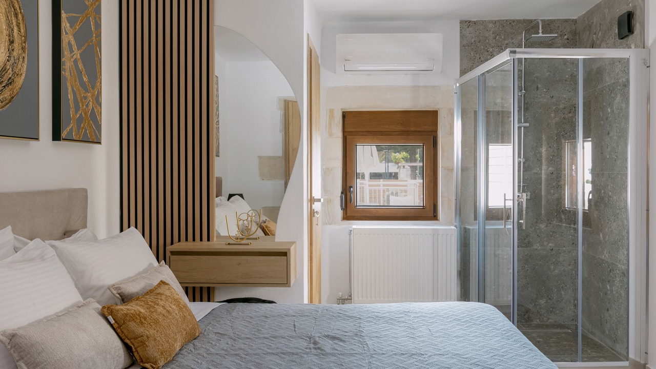 Photo of Bedroom in Adelianos Kampos