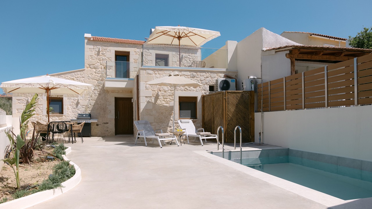Photo of Outdoor in Adelianos Kampos