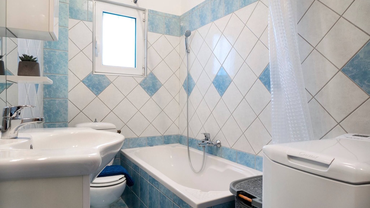 Photo of Bathroom in Nipos
