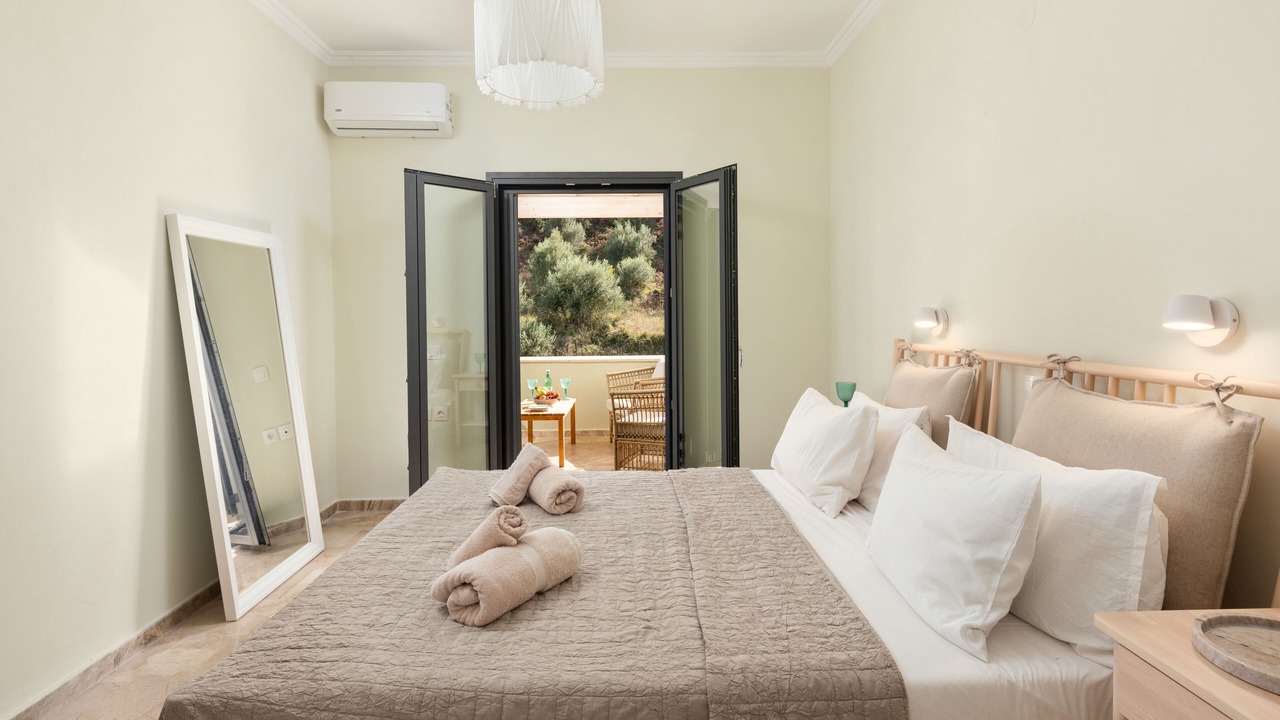 Photo of Bedroom in Velonades