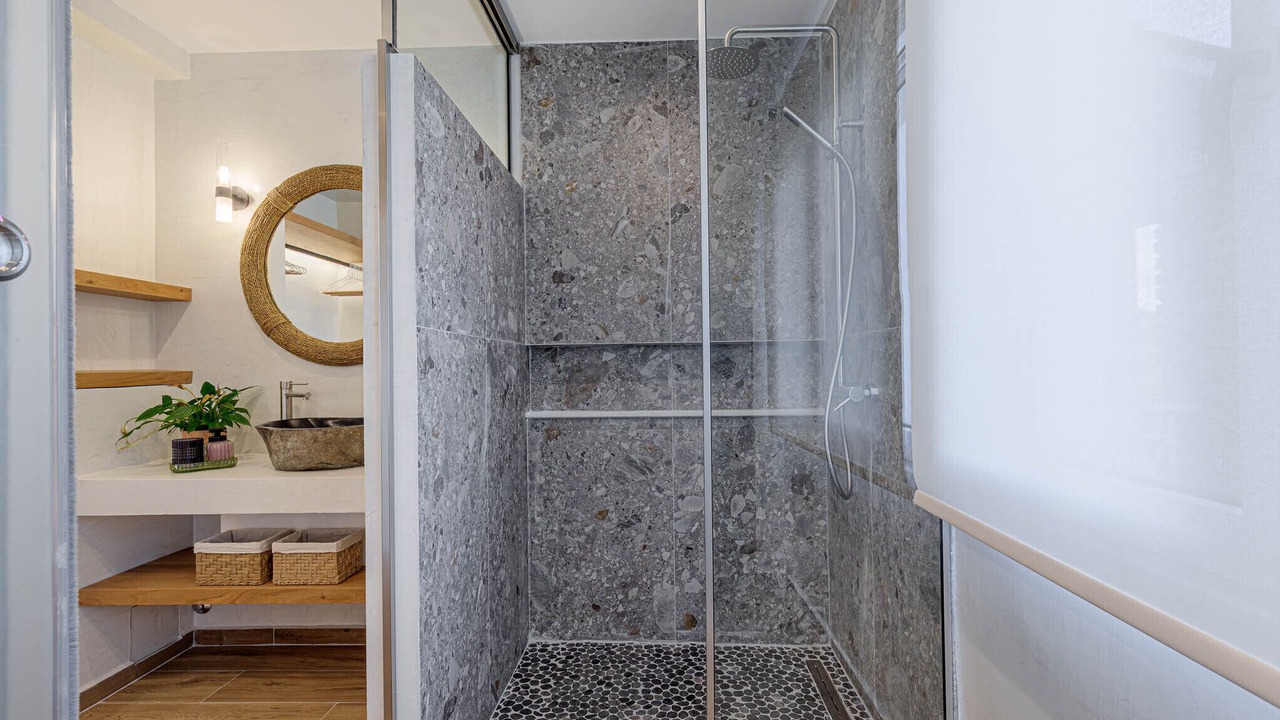 Photo of Bathroom in Agios Stefanos