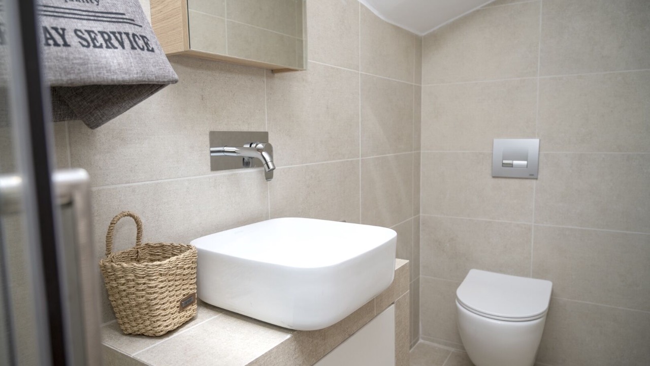 Photo of Bathroom in Ermoupoli