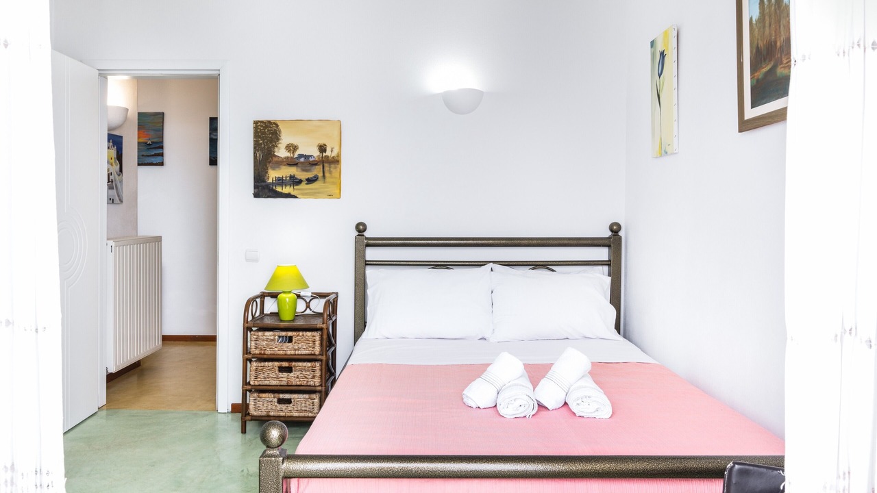 Photo of Bedroom in Kea