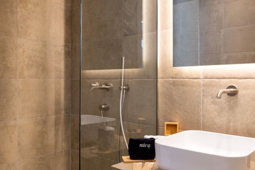 Photo of Bathroom in Amoopi