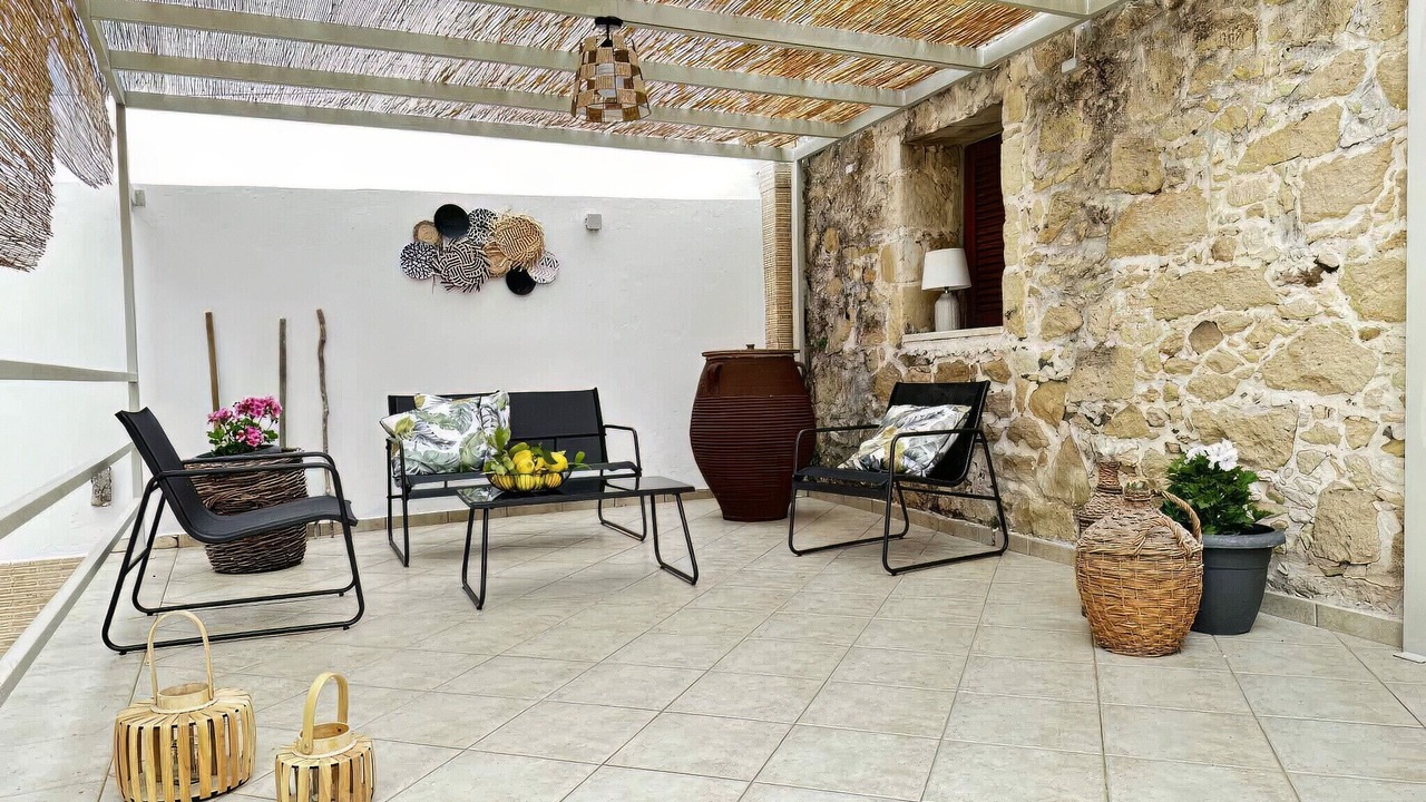 Photo of Patio Balcony in Pigouniana
