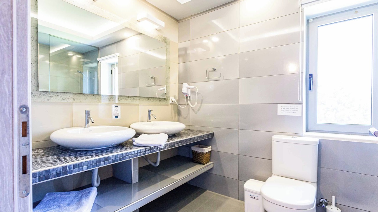Photo of Bathroom in Drosia