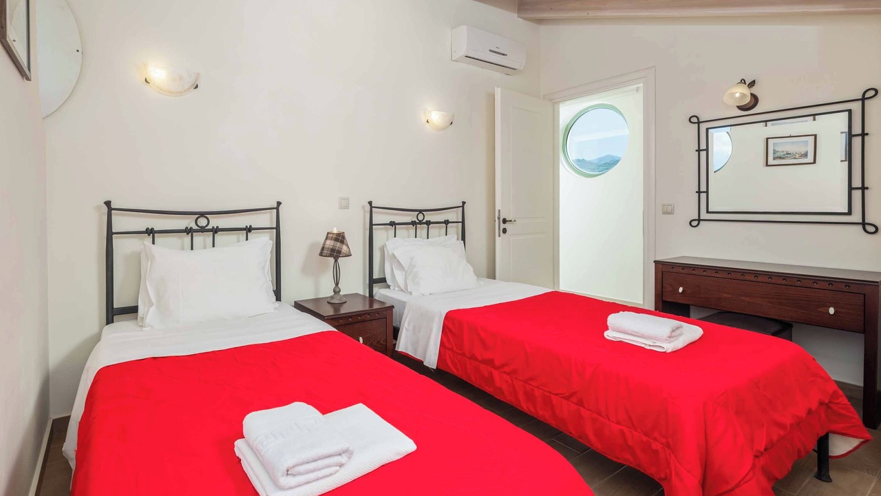 Photo of Bedroom in Almiros Beach