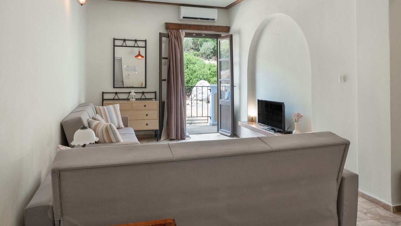 Photo of Livingroom in Telendos