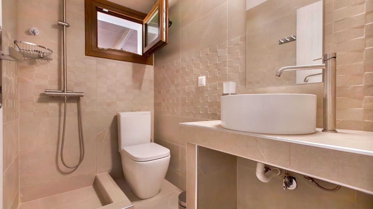 Photo of Bathroom in Sane