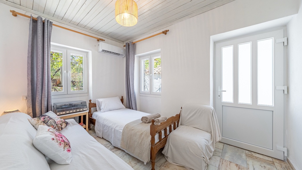 Photo of Bedroom in Antipaxos