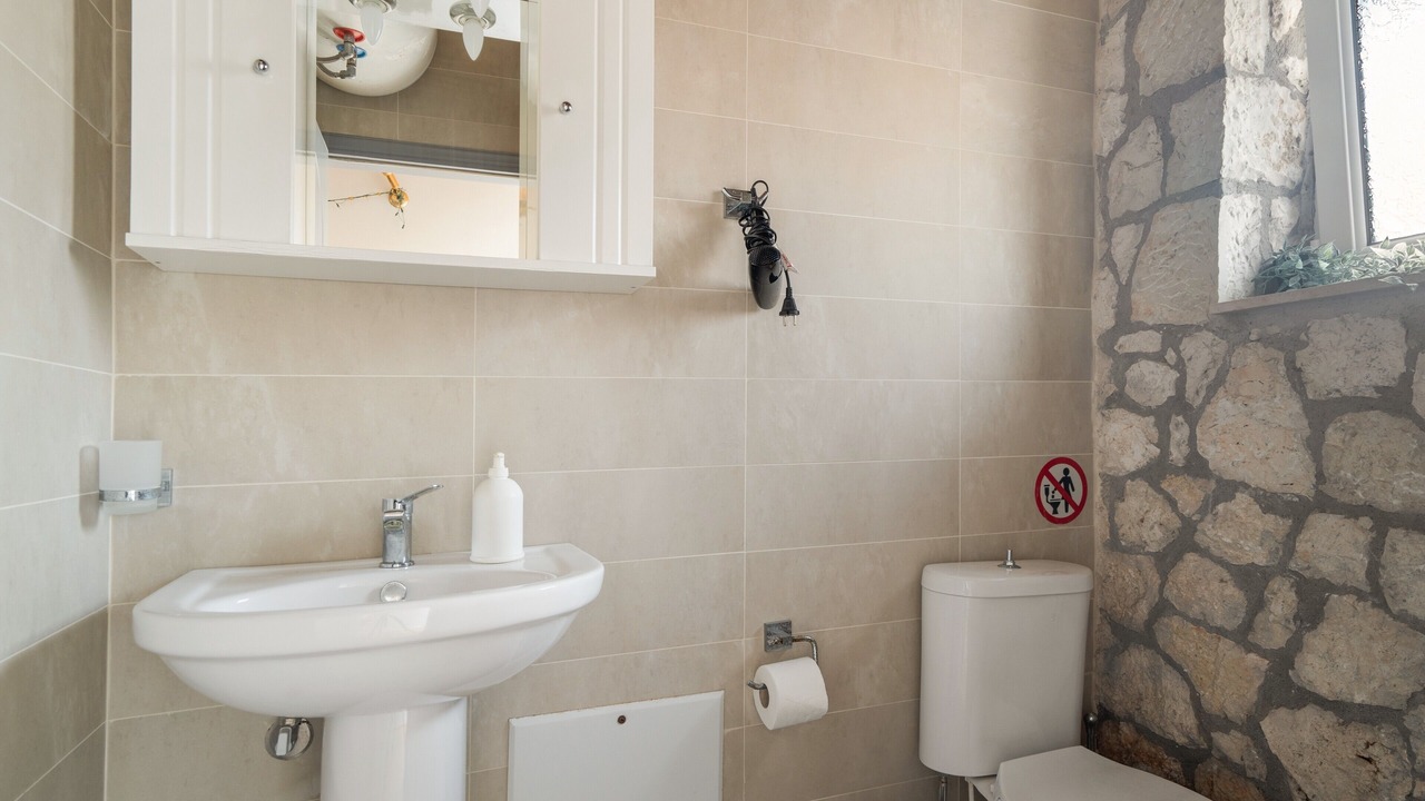 Photo of Bathroom in Evgiros