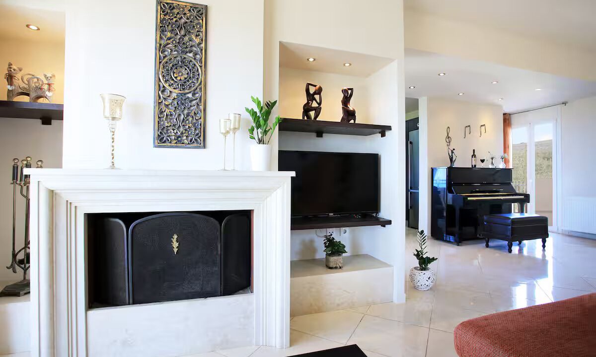 Photo of Livingroom in Kokkini Chani