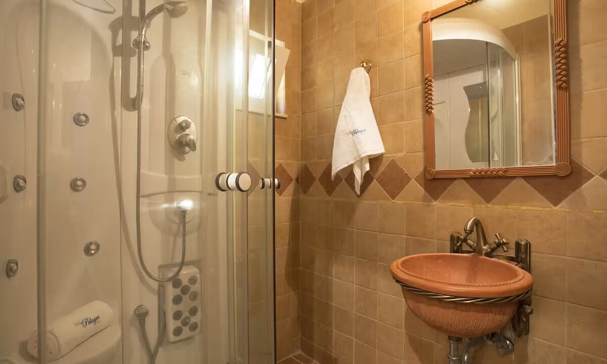 Photo of Bathroom in Kokkini Chani