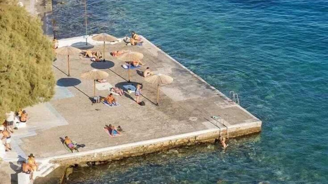 Photo of Others in Ermoupoli