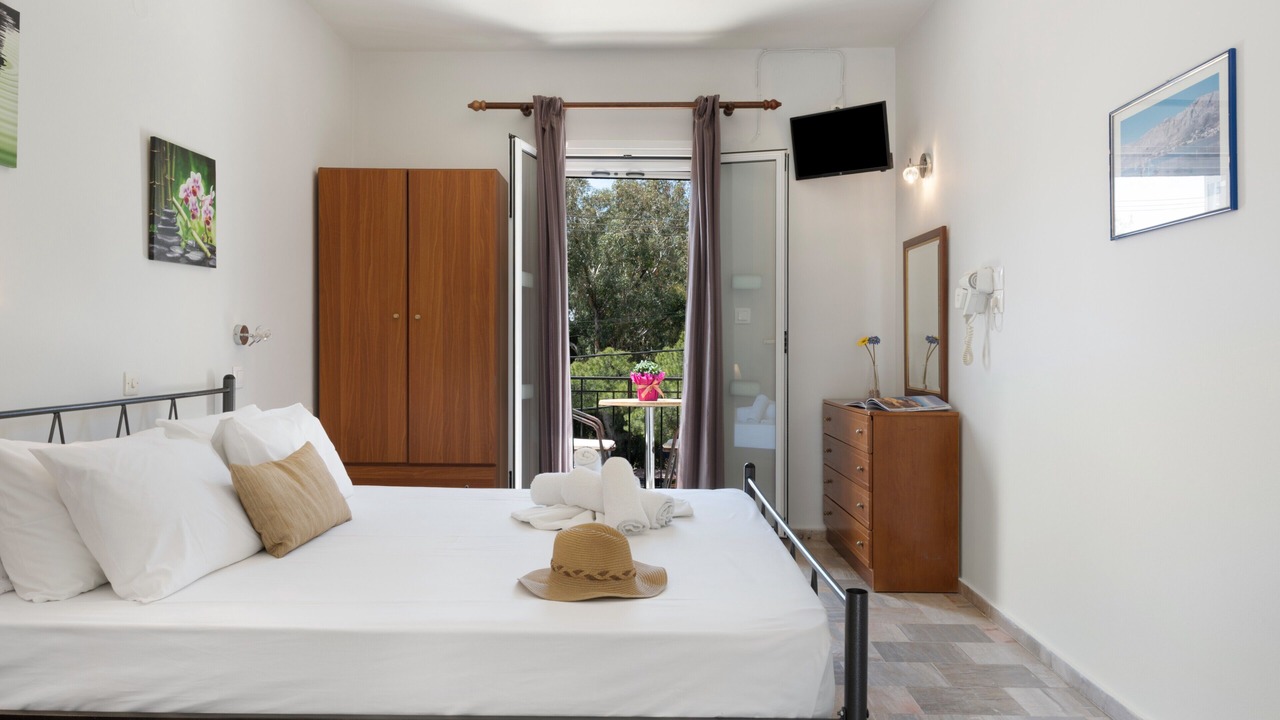 Photo of Bedroom in Panormos