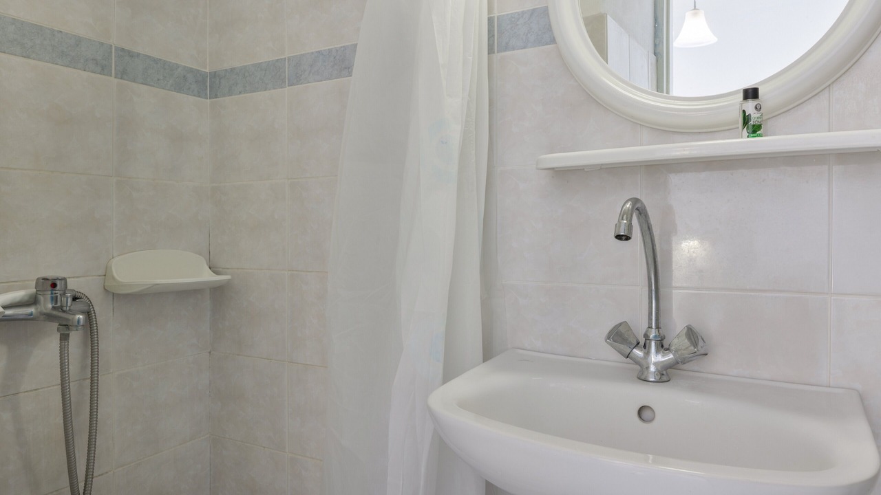 Photo of Bathroom in Diafani
