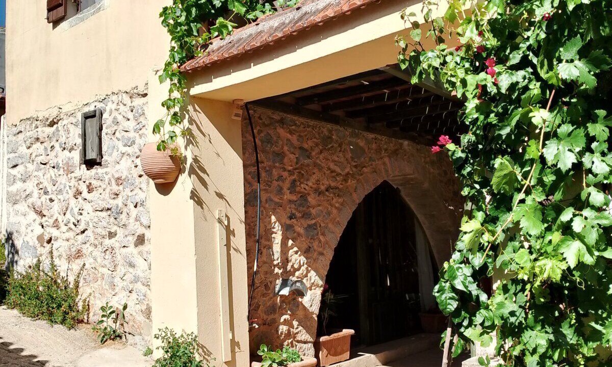 Photo of Bedroom in Apostoli