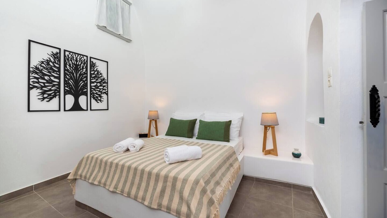 Photo of Bedroom in Messaria