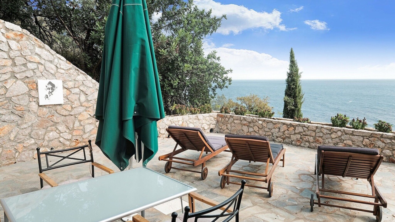Photo of Patio Balcony in Livadi