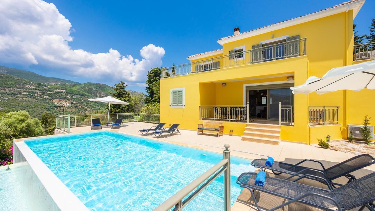 Photo of Outdoor in Mikros Gialos