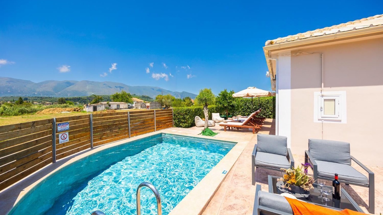 Photo of Outdoor in Alonia