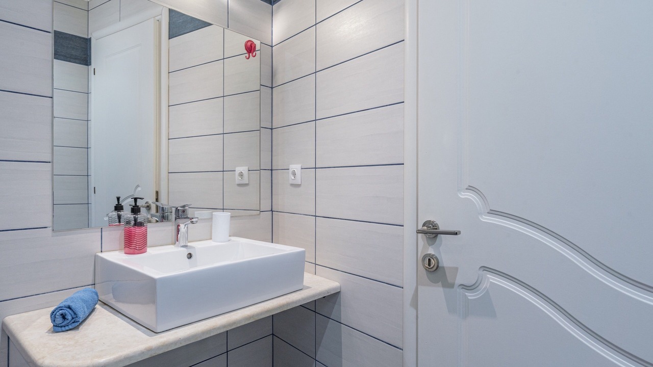 Photo of Bathroom in Parelia