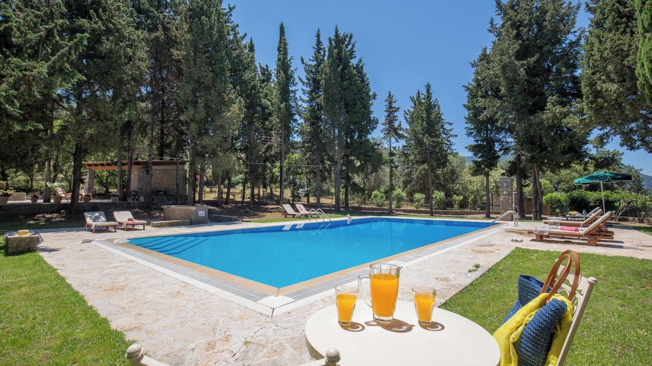 Photo of Outdoor in Perama