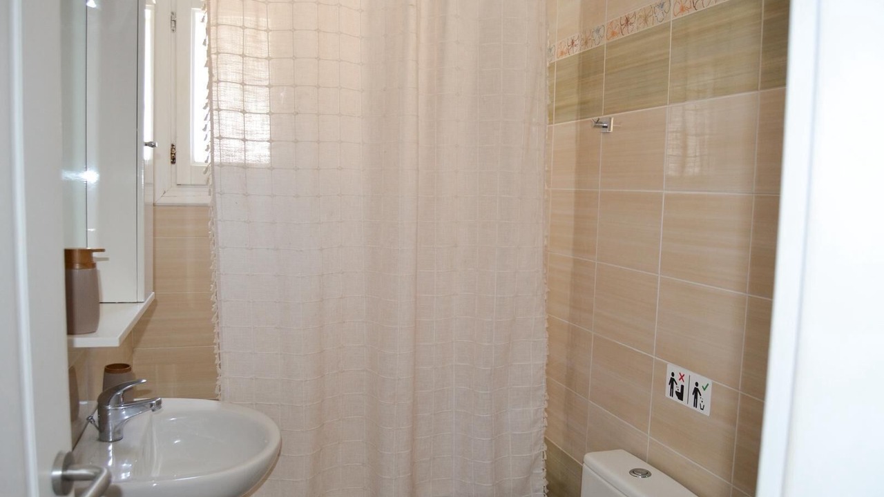 Photo of Bathroom in Ios