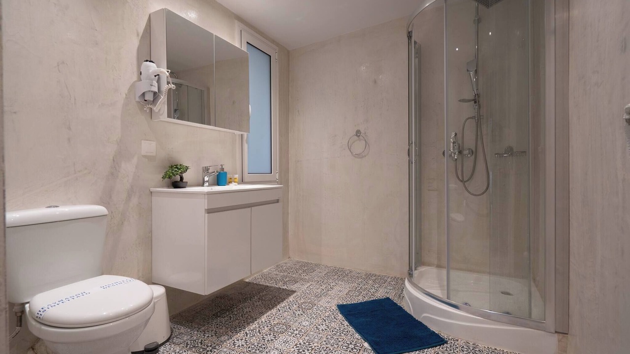 Photo of Bathroom in Exarhia