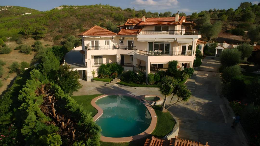 Photo of Others in Limni Vouliagmenis