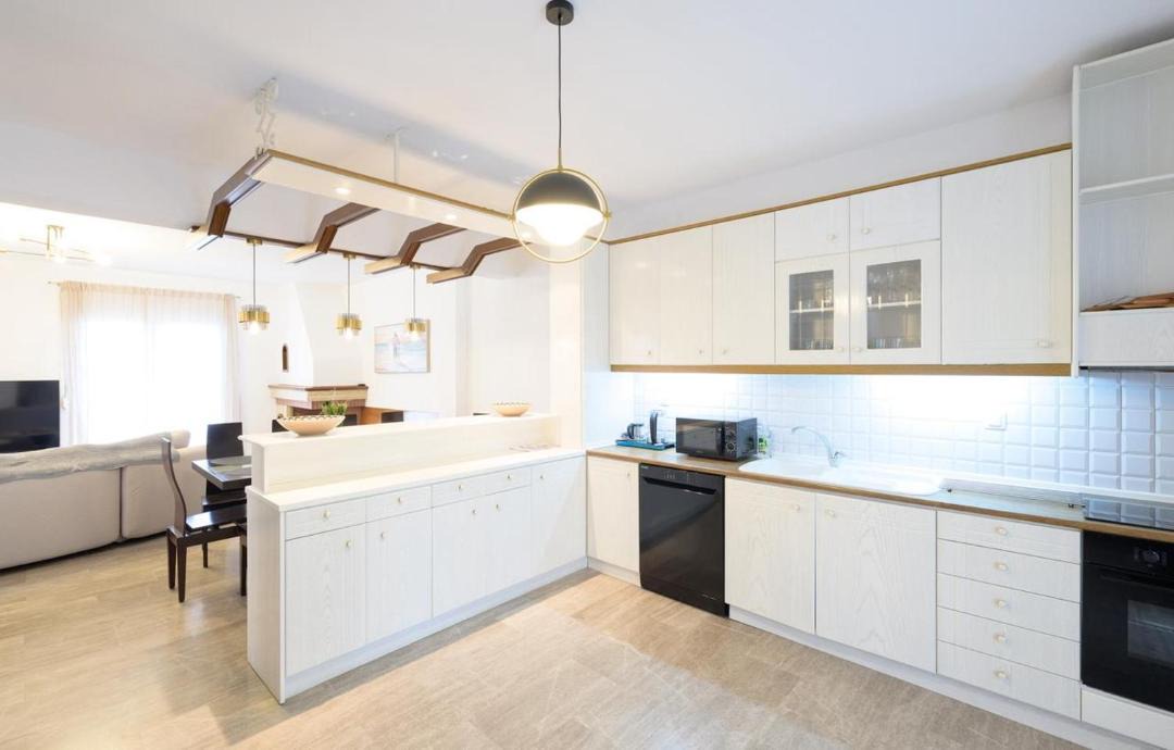 Photo of Kitchen in Neoi Epivates