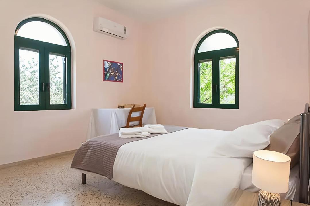 Photo of Bedroom in Makhairoi