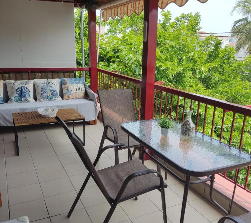 Photo of Patio Balcony in Pangaio