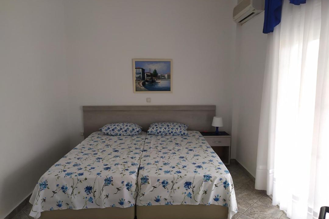 Photo of Others in Paralia Skotinis