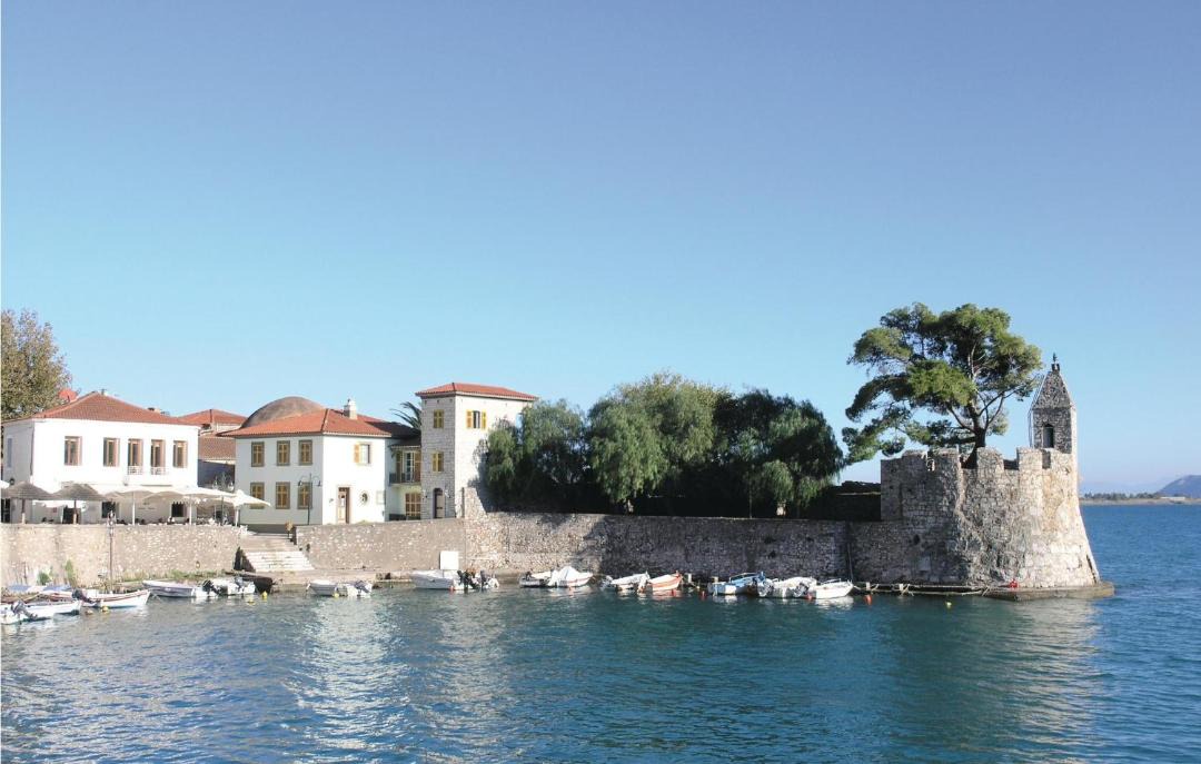 Photo of Buildings in Skaloma
