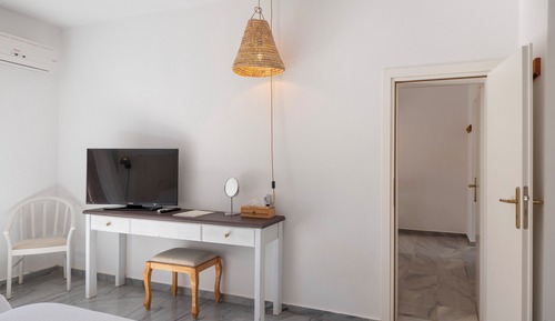 Connecting Rooms