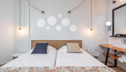 Classic Double or Twin Room, Partial Sea View