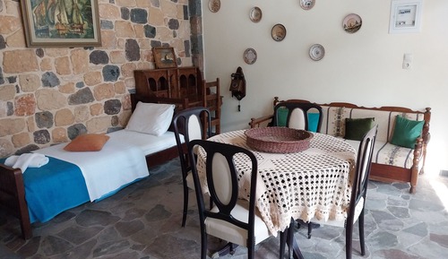 Aphaia Suite, Ground Floor, Garden View