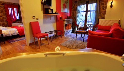 Suite, Hot Tub