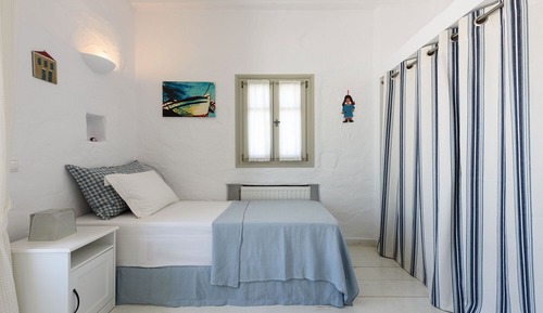 Studio Suite (Guest House 1)