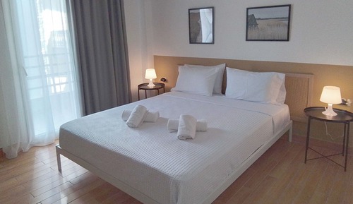 Classic Double Room, Balcony