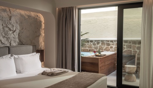 Deluxe Double Room, Jetted Tub