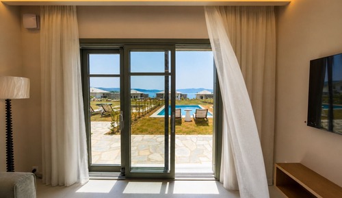 Deluxe Suite, 1 King Bed with Sofa bed (Private Pool)