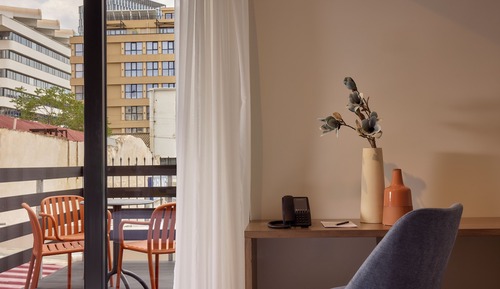 Comfort Triple Room with Terrace & City View